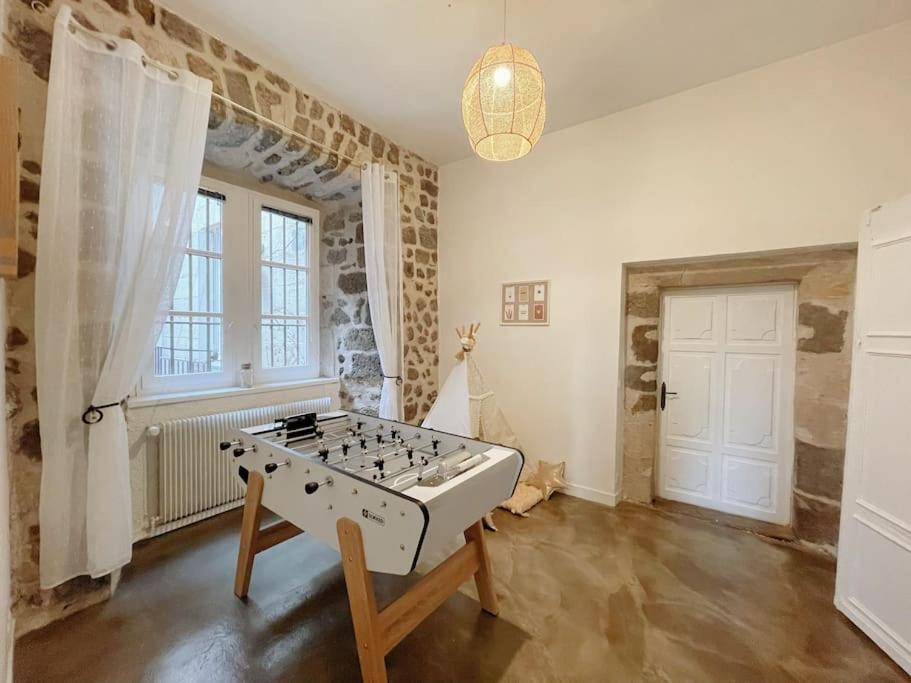 Logis Du Chandelier Le Puy-en-Velay Экстерьер фото